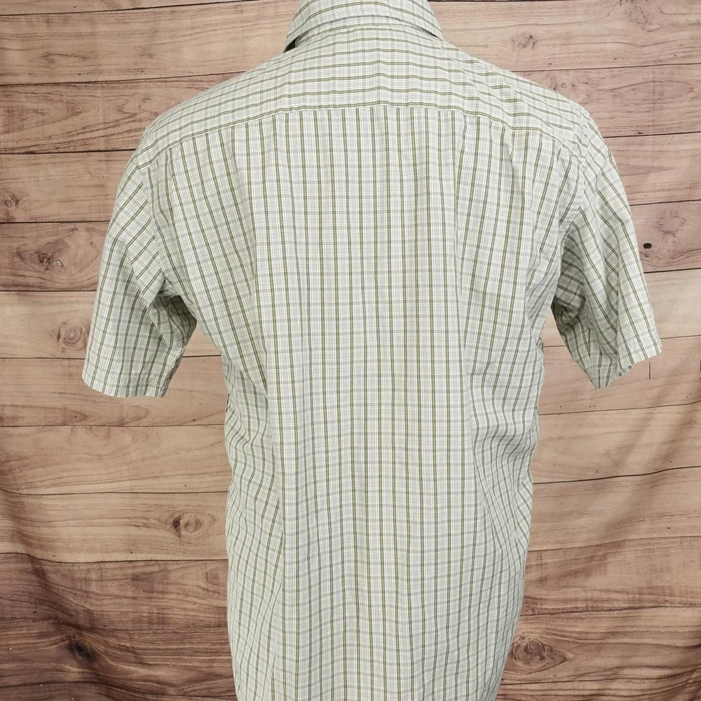 Eddie Bauer Shirt Mens M Green Plaid Short Sleeve Button-Up Travex Vented Travel